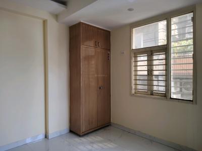 Bedroom Image of 1200 Sq.ft 3 BHK Apartment / Flat for rent in Rajpur Khurd Extension New Delhi for Rs. 26500