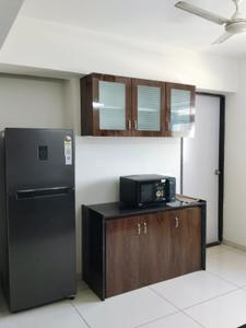 Kitchen Image of 2200 Sq.ft 3 BHK Apartment / Flat for rent in Yashasvi Elegance, Navrangpura Ahmedabad for Rs. 70000
