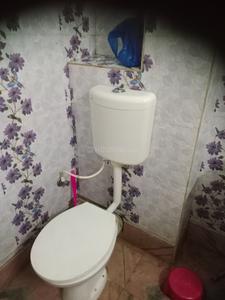 Bathroom Image of 960 Sq.ft 1 BHK Independent House for rent in Medinipur Sadar West Medinipur for Rs. 5500