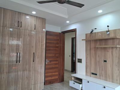Bedroom Image of 1800 Sq.ft 3 BHK Builder Floor for sale in Paschim Vihar New Delhi for Rs. 35000000