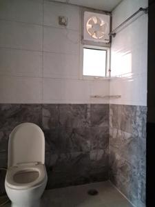 Common Bathroom Image of 2385 Sq.ft 4 BHK Apartment / Flat for rent in Supertech Cape Town, Sector 74 Noida for Rs. 52000