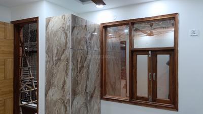 Bedroom Image of 540 Sq.ft 2 BHK Builder Floor for sale in Laxmi Nagar New Delhi for Rs. 5600000