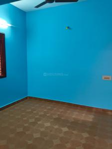 Bedroom Image of 850 Sq.ft 2 BHK Builder Floor for rent in Korattur Chennai for Rs. 18000