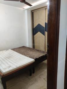 Bedroom Image of 900 Sq.ft 2 BHK Builder Floor for rent in Ramesh Nagar New Delhi for Rs. 30000