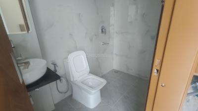 Bathroom Image of 900 Sq.ft 1 BHK Builder Floor for rent in Sector 57 Gurgaon for Rs. 35000