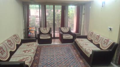 Living Room Image of 1400 Sq.ft 2.5 BHK Apartment / Flat for rent in Arun Vihar, Sector 37 Noida for Rs. 43000