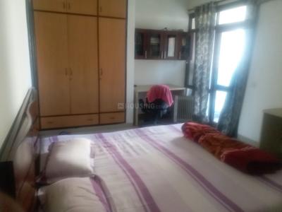 Bedroom Image of 2400 Sq.ft 3 BHK Independent House for rent in Sector 30 Noida for Rs. 46000