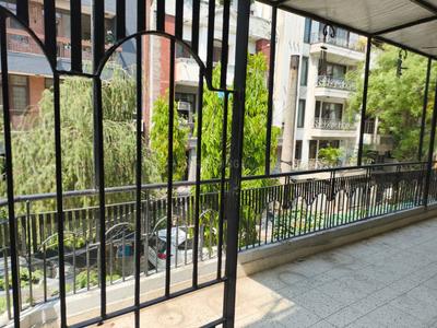 Balcony Image of 2927 Sq.ft 3 BHK Builder Floor for rent in Masjid Moth Village New Delhi for Rs. 120000
