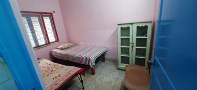Bedroom Image of 800 Sq.ft 2 BHK Apartment / Flat for rent in Phool Bagan Kolkata for Rs. 22500