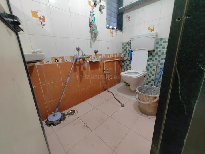 Vitha Govind Apartments Bathroom 1