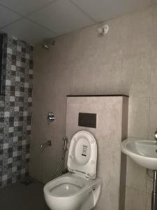 Common Bathroom Image of 1136 Sq.ft 2.5 BHK Apartment / Flat for sale in Shapoorji Pallonji Vanaha, Bavdhan Pune for Rs. 9600000