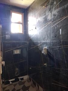 Common Bathroom Image of 1450 Sq.ft 4 BHK Apartment / Flat for sale in JMD Siddhi Vinayak, Sector 73 Noida for Rs. 8200000