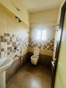 Sardar Nest Senora Bathroom 1