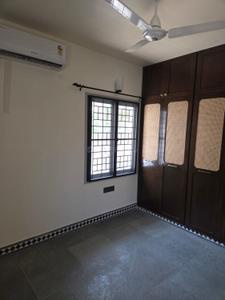 Bedroom Image of 1225 Sq.ft 2 BHK Builder Floor for rent in Alwarpet Chennai for Rs. 65000