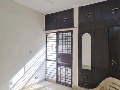 Bedroom Image of 1000 Sq.ft 3 BHK Apartment / Flat for sale in Sarvahit Apartments, Sector 17 Dwarka New Delhi for Rs. 16500000