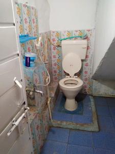 Bathroom Image of 500 Sq.ft 2 BHK Builder Floor for rent in Humayun Nagar Hyderabad for Rs. 15000
