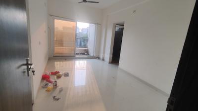 Living Room Image of 900 Sq.ft 2 BHK Apartment / Flat for rent in SS Infinitus, Nipania Indore for Rs. 19000