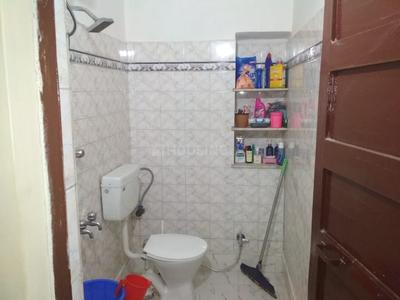 Bathroom Image of Rekha PGs in Tagore Garden Extension, New Delhi