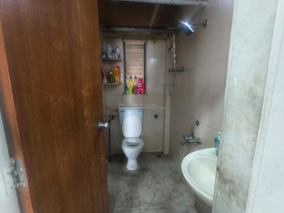 Bathroom Image of 2000 Sq.ft 4 BHK Apartment / Flat for rent in Airoli Navi Mumbai for Rs. 75000