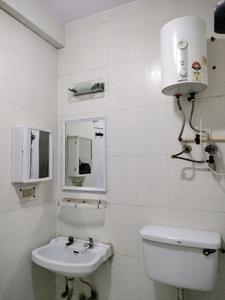 Bedroom One Image of 1800 Sq.ft 3 BHK Apartment / Flat for rent in Sector 5 Dwarka New Delhi for Rs. 45000