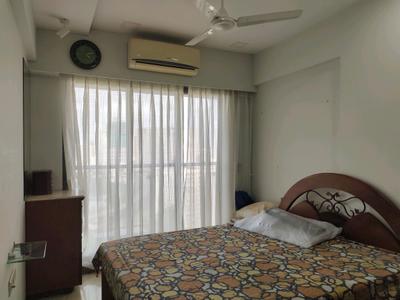 Bedroom Image of 1350 Sq.ft 3 BHK Apartment / Flat for rent in Neminath Luxeria, Andheri West Mumbai for Rs. 150000