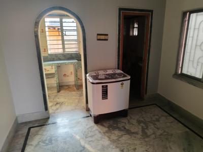 Bedroom Image of 650 Sq.ft 1 BHK Independent House for rent in Keshtopur Kolkata for Rs. 15000