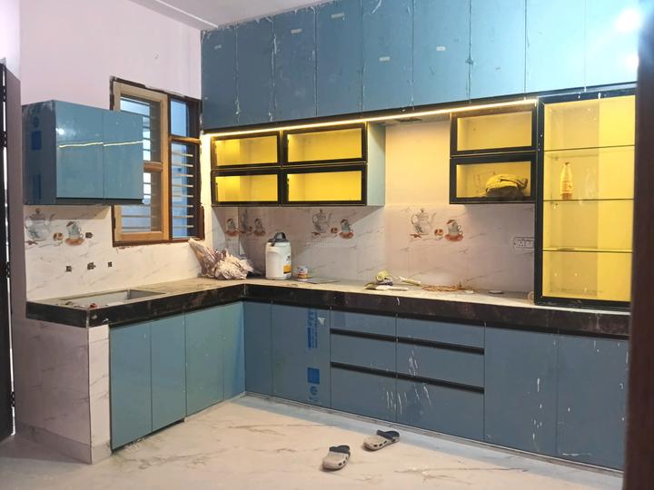 Vishnu Garden, Sector 105 Main Image 1