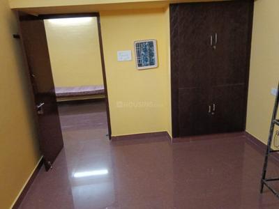 Bedroom Image of 1300 Sq.ft 2 BHK Independent House for rent in Thoraipakkam Chennai for Rs. 35000