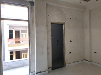 Bedroom Image of 900 Sq.ft 3 BHK Builder Floor for sale in DLF Ankur Vihar Ghaziabad for Rs. 3490562