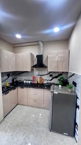 Kitchen Image of 750 Sq.ft 1 BHK Builder Floor for rent in Sector 52 Gurgaon for Rs. 38500