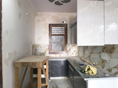 Kitchen Image of 1200 Sq.ft 3 BHK Apartment / Flat for sale in Govindpuram Ghaziabad for Rs. 4265000