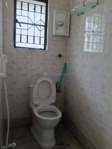Bathroom Image of 750 Sq.ft 2 BHK Apartment / Flat for sale in Mukundapur Kolkata for Rs. 3400000