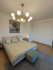 Bedroom Image of 1752 Sq.ft 2 BHK Apartment / Flat for rent in DLF One Midtown, Karampura New Delhi for Rs. 72000