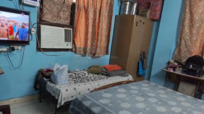 Bedroom Image of 800 Sq.ft 2 BHK Independent House for sale in Tri Nagar New Delhi for Rs. 6000000