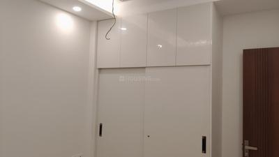Bedroom Image of 1400 Sq.ft 3 BHK Builder Floor for sale in Rajouri Garden New Delhi for Rs. 23000000