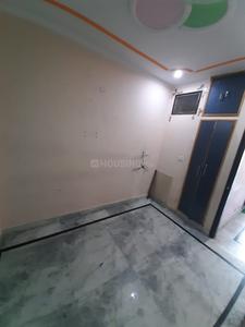Bedroom Image of 550 Sq.ft 2 BHK Builder Floor for rent in Uttam Nagar New Delhi for Rs. 11000