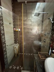 Bathroom Image of 2000 Sq.ft 4 BHK Independent House for rent in Greater Kailash New Delhi for Rs. 160000