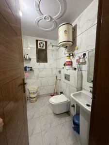 Image of 1000 Sq.ft 3 BHK Builder Floor for sale in Laxmi Nagar, New Delhi for Rs. 9000000