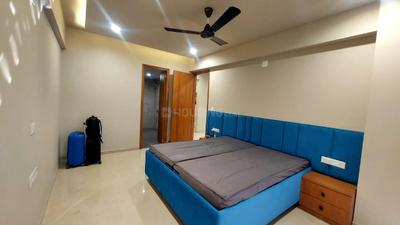 Bedroom Image of 3380 Sq.ft 4 BHK Apartment / Flat for rent in Shivalik Avenue, Bodakdev Ahmedabad for Rs. 60000