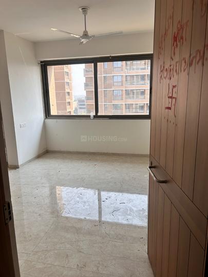 Vinayak Courtyard Bedroom 1