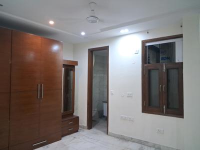Bedroom Image of 1350 Sq.ft 3 BHK Builder Floor for sale in Paschim Vihar New Delhi for Rs. 26000000
