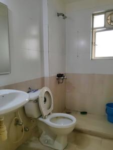 Common Bathroom Image of 630 Sq.ft 1 BHK Apartment / Flat for sale in Hiranandani Crown, Hiranandani Estate Thane for Rs. 9500000