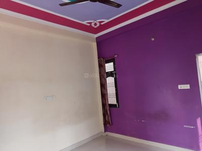 Bedroom Image of 1250 Sq.ft 3 BHK Independent House for rent in Sahadatganj Ayodhya for Rs. 11000