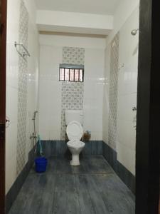 Bathroom Image of 1500 Sq.ft 2 BHK Builder Floor for rent in Champasari Siliguri for Rs. 15000
