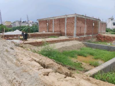 Image of 900 Sq.ft Residential Plot / Land for sale in Girdharpur Sunarasi, Ghaziabad for Rs. 2790001