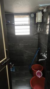 Bathroom Image of 500 Sq.ft 1 RK Apartment / Flat for rent in Kothrud Pune for Rs. 16000
