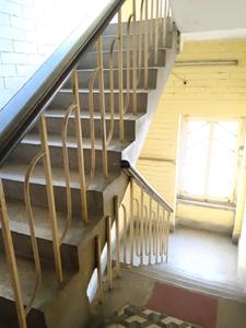 Staircase Image of 500 Sq.ft 1 BHK Builder Floor for rent in Kalighat Kolkata for Rs. 15000