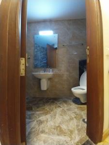 Bathroom Image of 6000 Sq.ft 4 BHK Penthouse for sale in Sector 102 Noida for Rs. 65000000