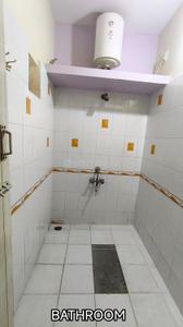 Bathroom Image of 900 Sq.ft 1 BHK Builder Floor for rent in Nagondanahalli Bengaluru for Rs. 15000