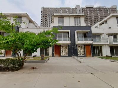 Image of 5335 Sq.ft 5 BHK Villa for sale in Godrej Golf Link, Jaypee Greens, Greater Noida for Rs. 115000000